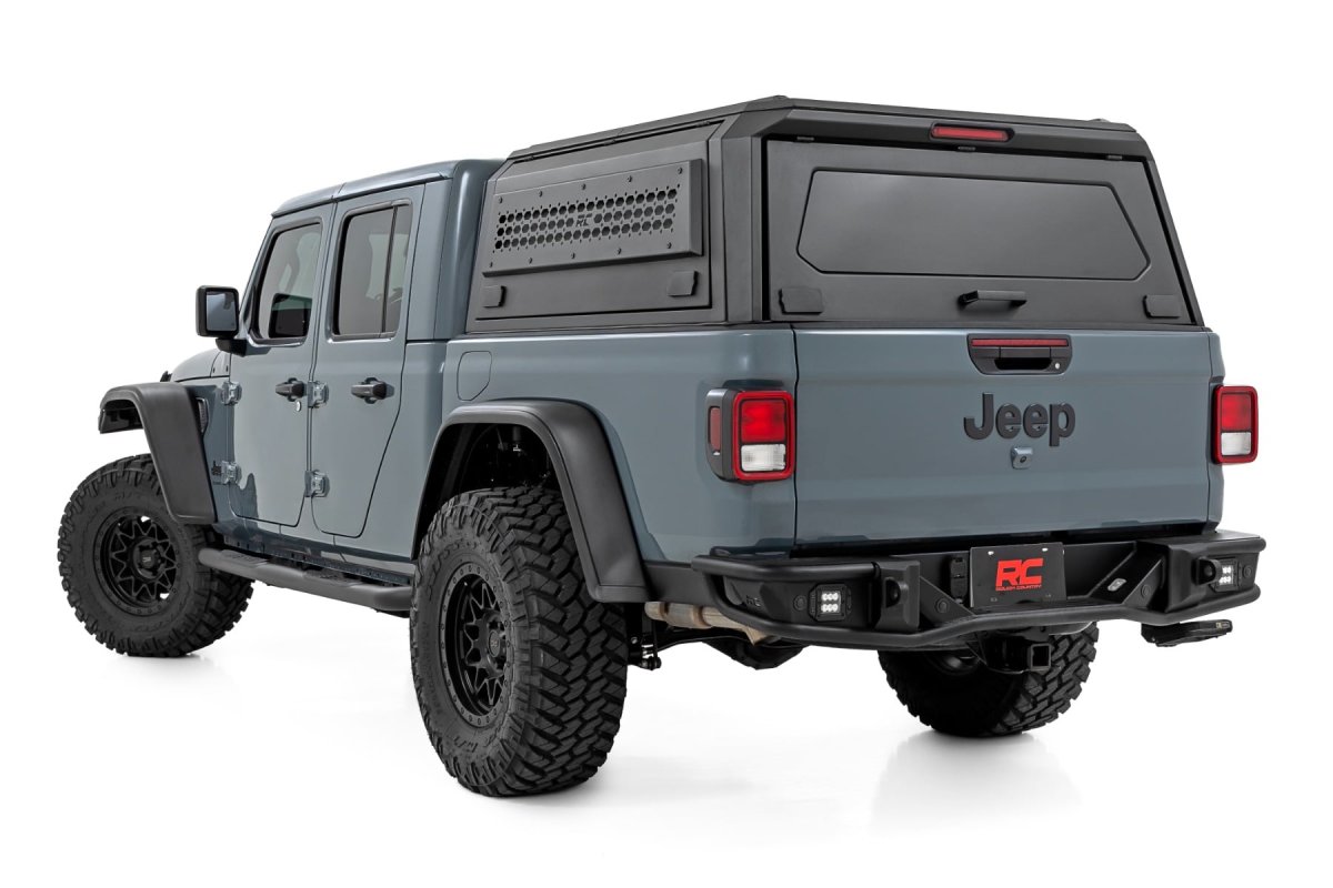 Jeep Gladiator Nerf Steps - Rough Country - 3-Inch Tube - '20-'26